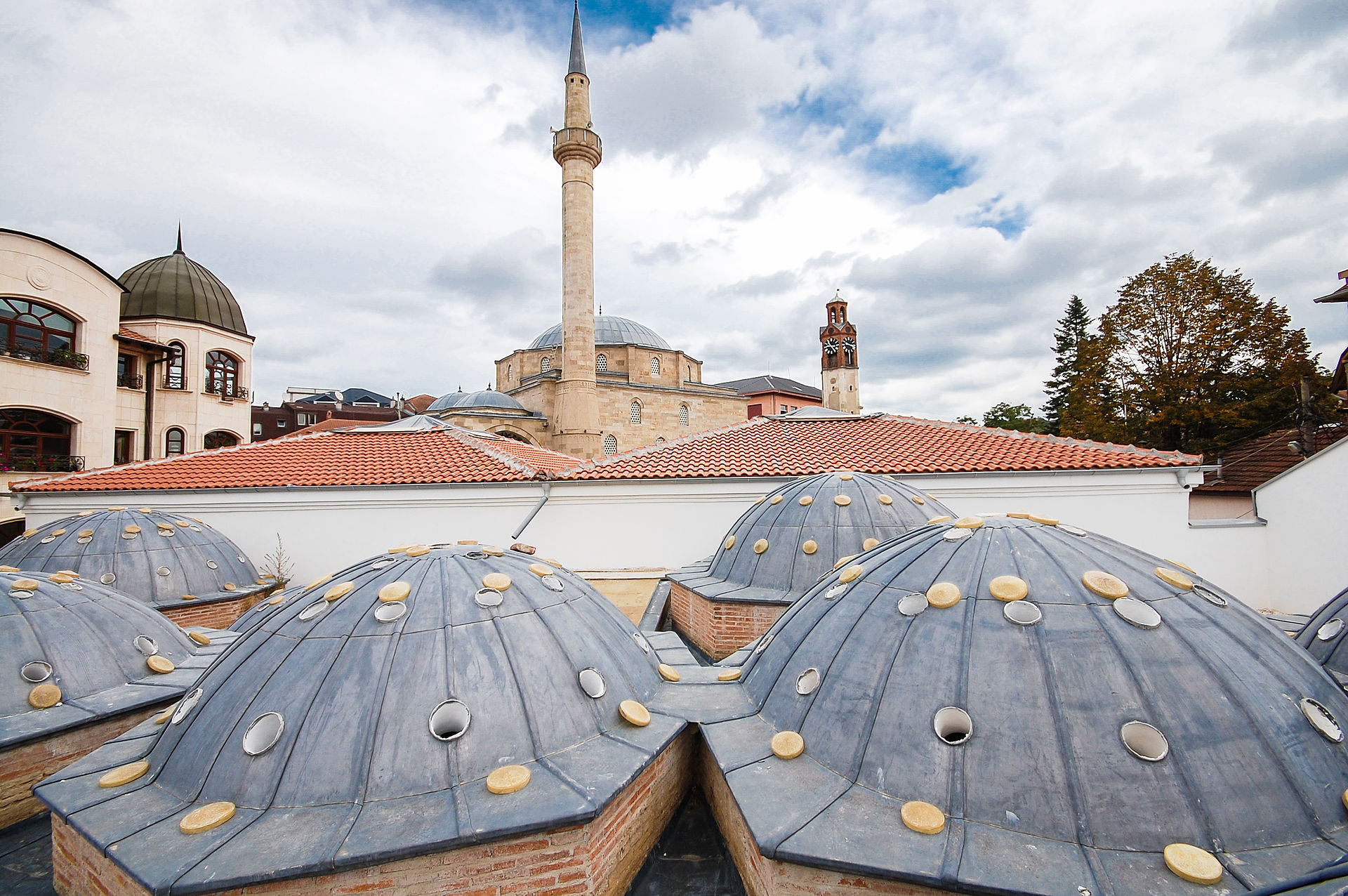 Toenemende invloed Saoedi-Arabië en Turkije in Kosovo